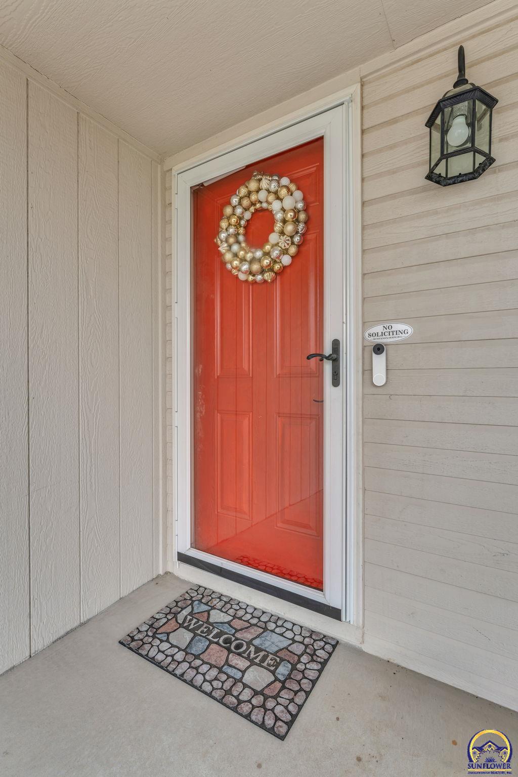 4312 Southeast Chisolm Road Topeka, KS 66609 - Photo 7 of 37