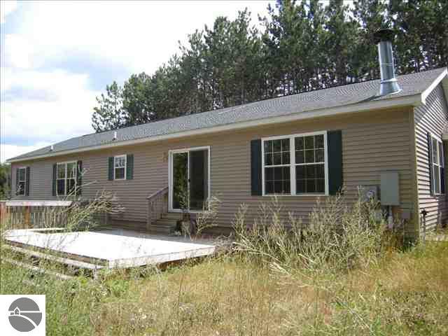 5404 Samels Road Williamsburg, MI 49690 - Photo 2 of 3 1697523-1.JPG