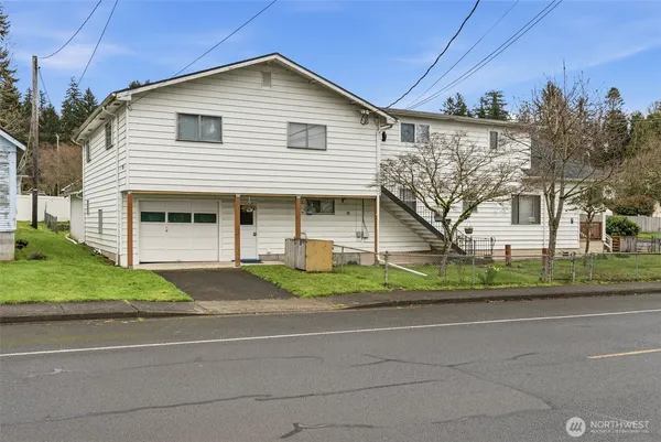 $535,000 | 180 2nd Street, Cathlamet, WA 98612