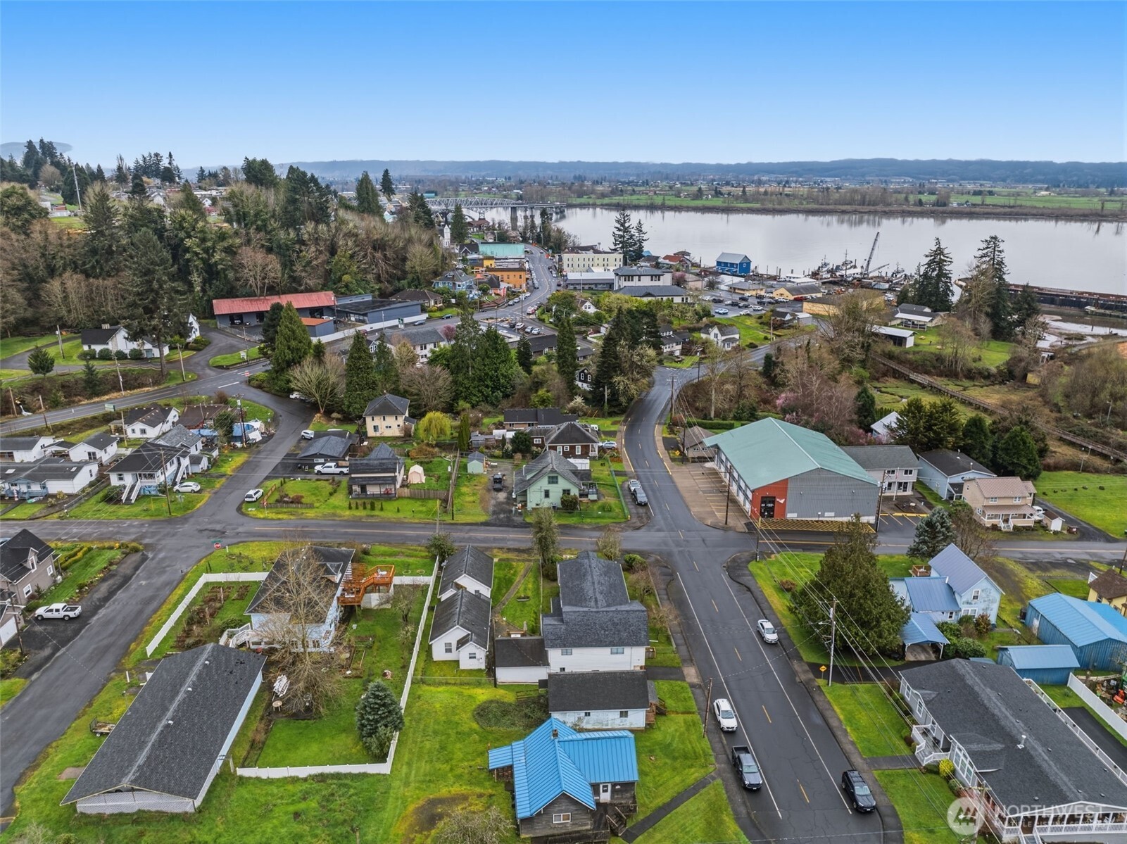 180 2nd Street Cathlamet, WA 98612 - Photo 11 of 40 aerial view of a city