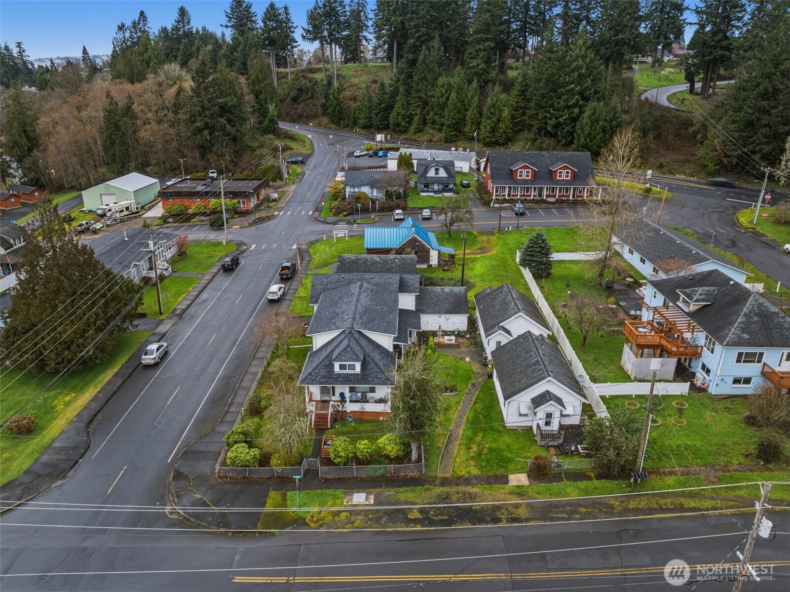 180 2nd Street Cathlamet, WA 98612 - Photo 8 of 40 an aerial view of a yard