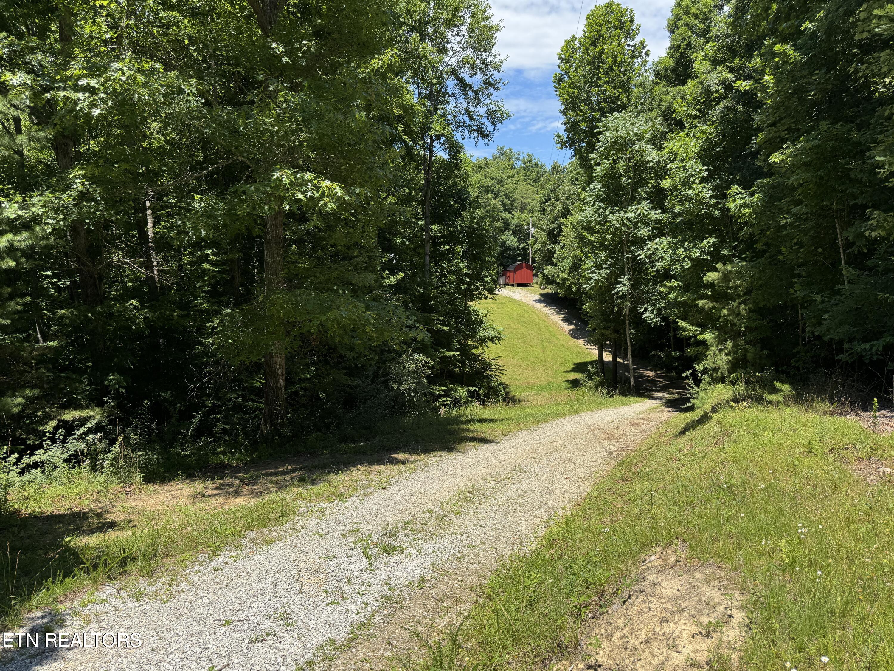 125 Walnut Lane Oneida, TN 37841 - Photo 32 of 39 IMG_7656