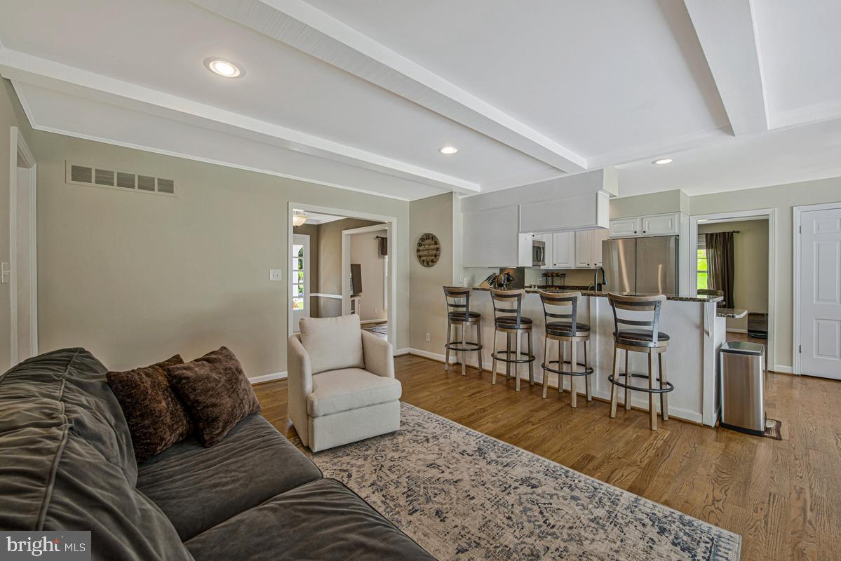 1008 Timber Trail Road Baltimore, MD 21286 - Photo 19 of 47 Modern open-concept living space.