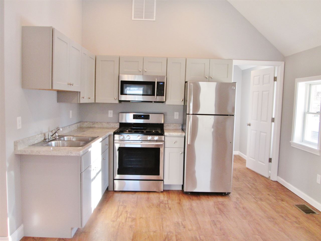 10 Jenness Street Rochester, NH 03867 - Photo 8 of 19