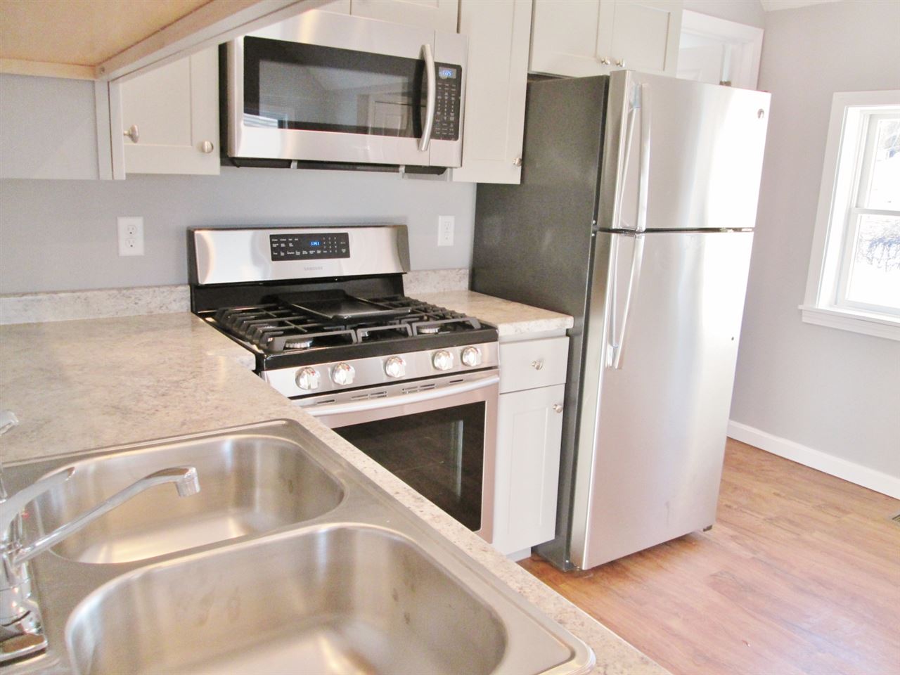 10 Jenness Street Rochester, NH 03867 - Photo 9 of 19