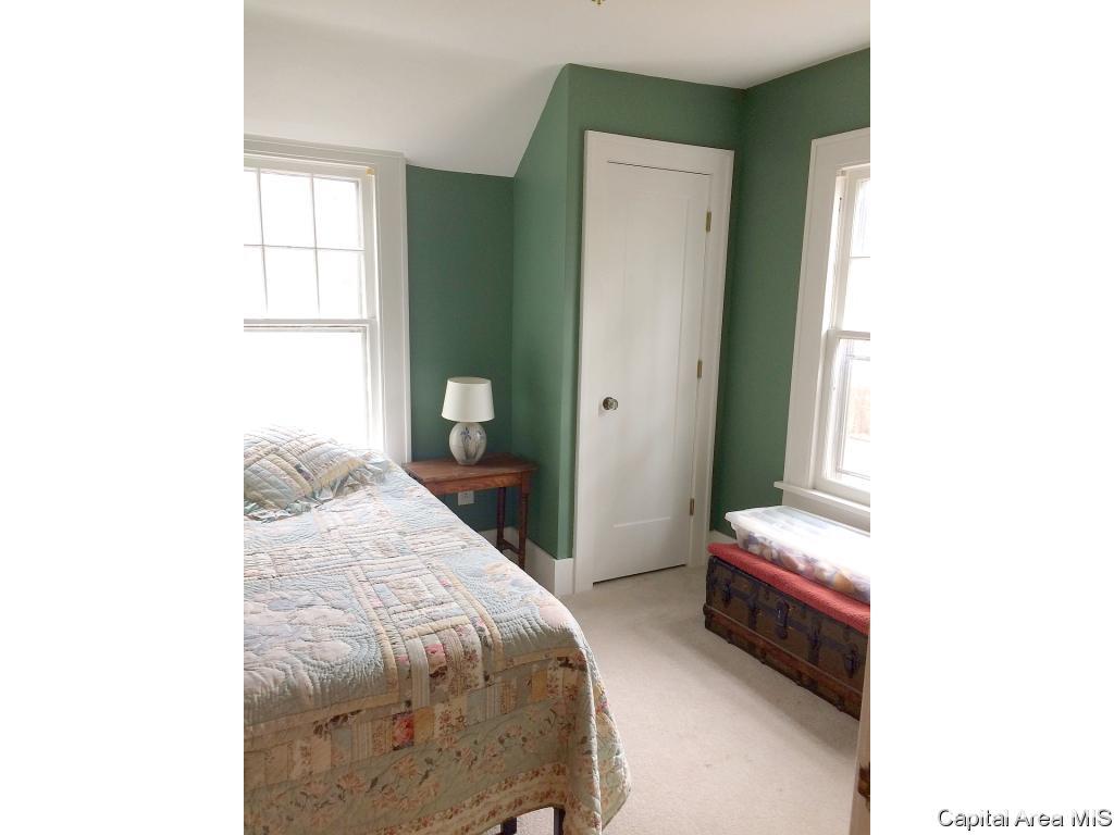 1937 Bates Avenue Springfield, IL 62704 - Photo 24 of 32 Gallery Image 24