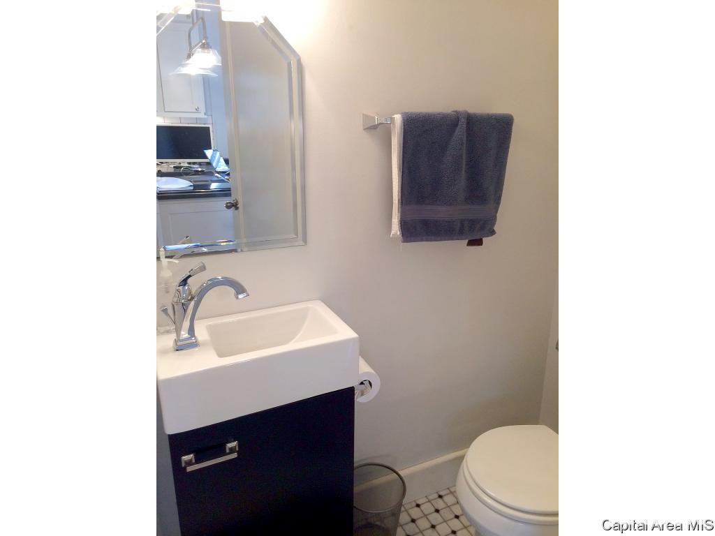1937 Bates Avenue Springfield, IL 62704 - Photo 27 of 32 Gallery Image 27