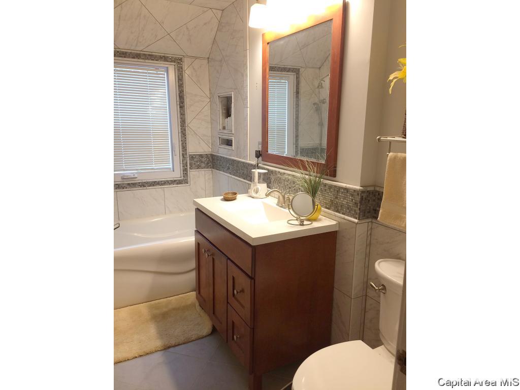 1937 Bates Avenue Springfield, IL 62704 - Photo 28 of 32 Gallery Image 28