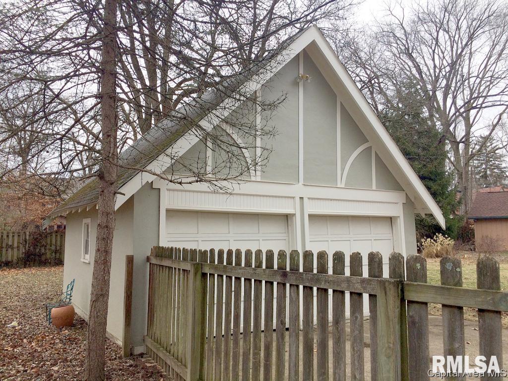 1937 Bates Avenue Springfield, IL 62704 - Photo 29 of 32 Gallery Image 29
