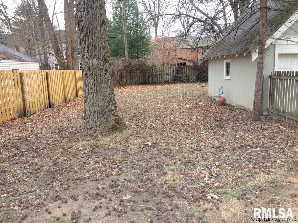1937 Bates Avenue Springfield, IL 62704 - Photo 30 of 32 Gallery Image 30