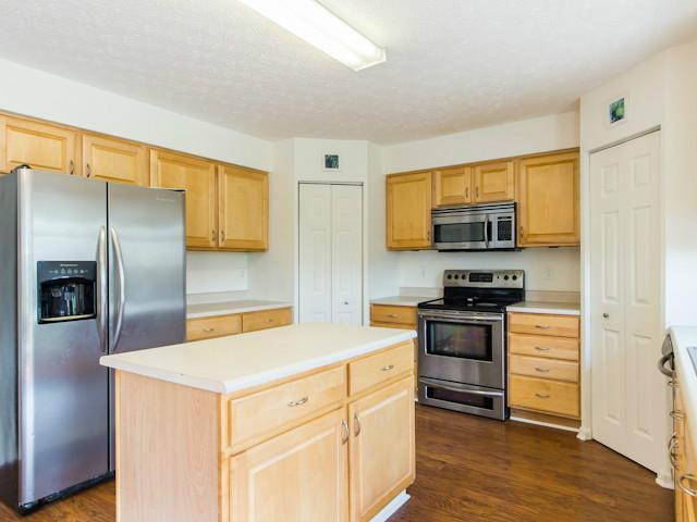 3988 River's Run Drive Lewis Center, OH 43035 - Photo 3 of 17 Gallery Image 3