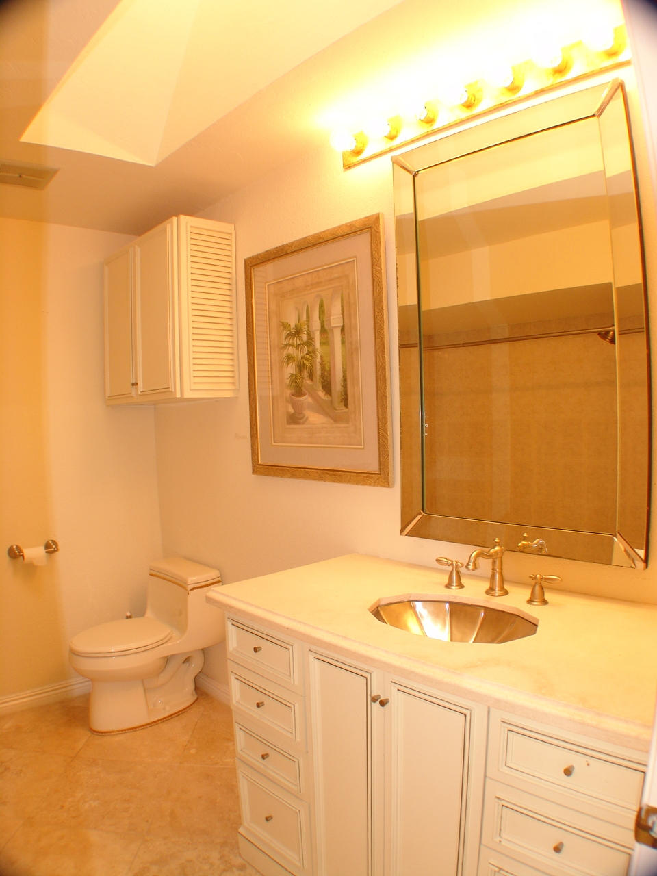 69 Dunbar Road Palm Beach Gardens, FL 33418 - Photo 12 of 21 Guest Bathroom 1