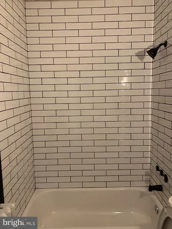$2,400 | 3612 Langston Blvd., Unit 2, Arlington, VA 22207