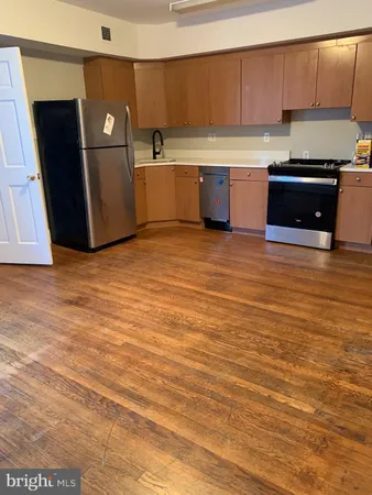 $2,400 | 3612 Langston Blvd., Unit 2, Arlington, VA 22207