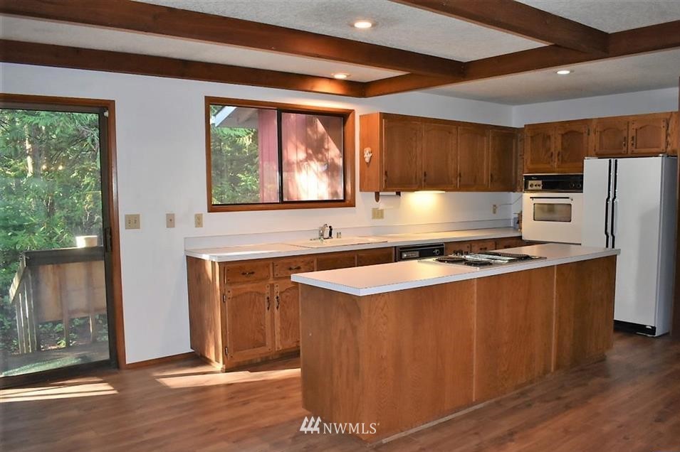 301 Madrona Way Sequim, WA 98382 - Photo 7 of 19 Gallery Image 7