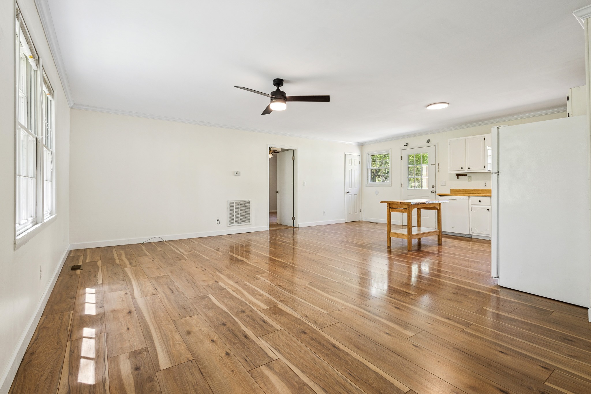 443 Molino Road Fayetteville, TN 37334 - Photo 3 of 42 Gallery Image 3