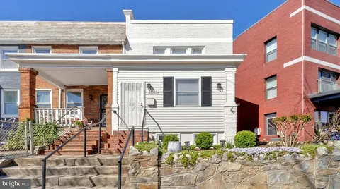 $599,000 | 1264 Penn Street Northeast, Washington, DC 20002