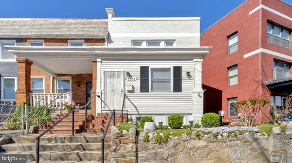 $599,000 | 1264 Penn Street Northeast, Washington, DC 20002