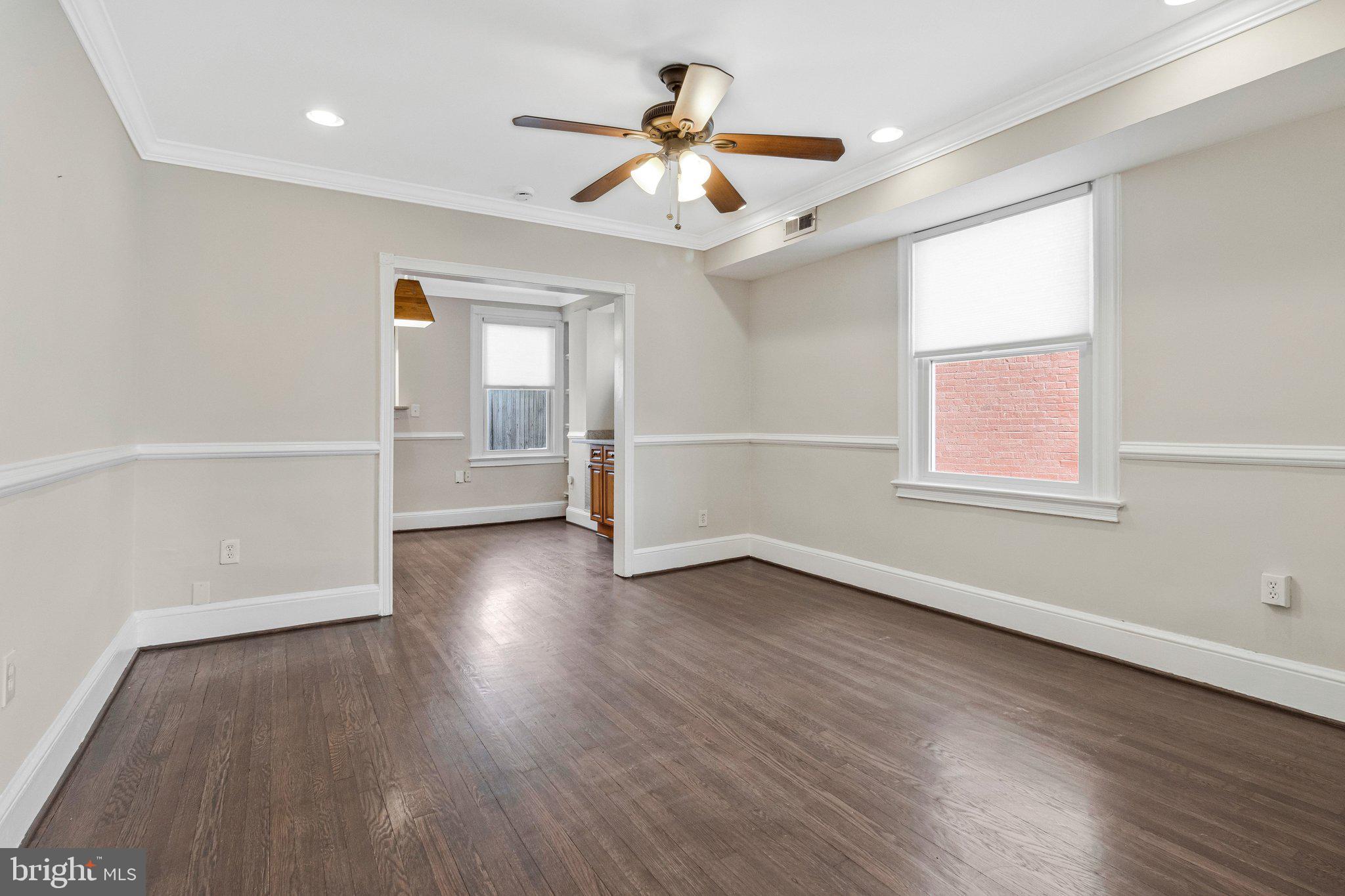 1264 Penn Street Northeast Washington, DC 20002 - Photo 6 of 33 Living Room