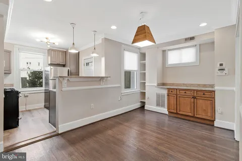 $599,000 | 1264 Penn Street Northeast, Washington, DC 20002