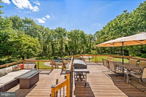 $889,000 | 806 Arbor Lane, Schwenksville, PA 19473