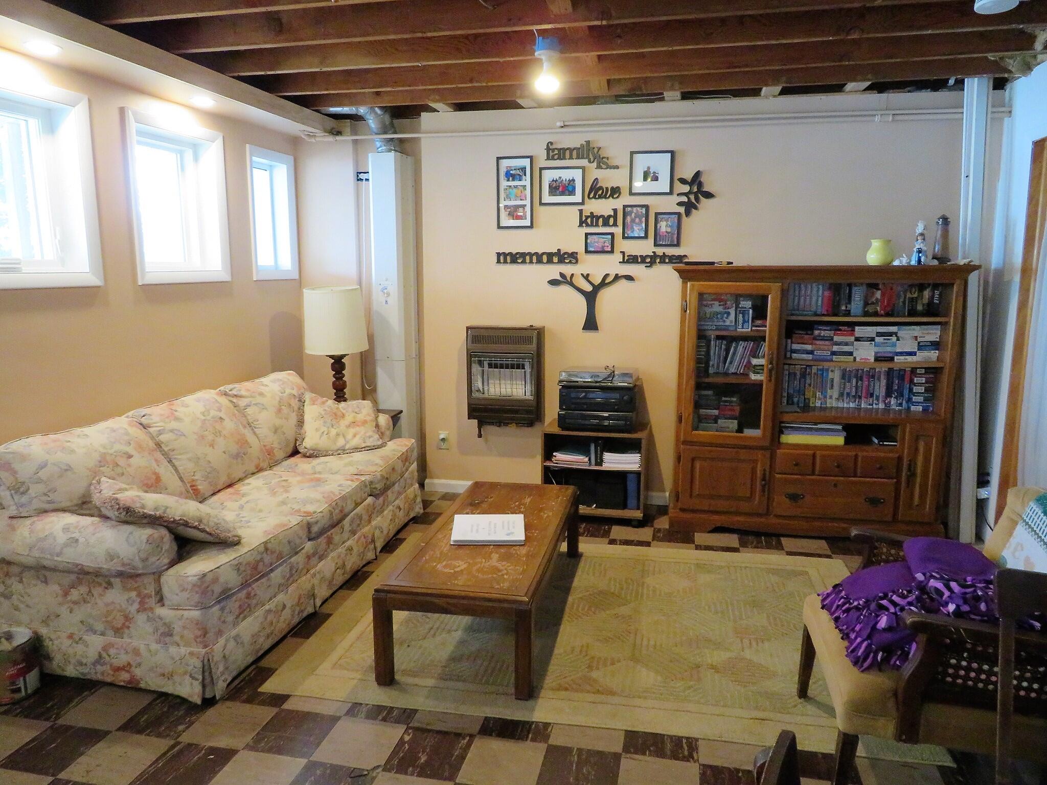 58448 East Clear Lake Road Three Rivers, MI 49093 - Photo 18 of 37 Family Room