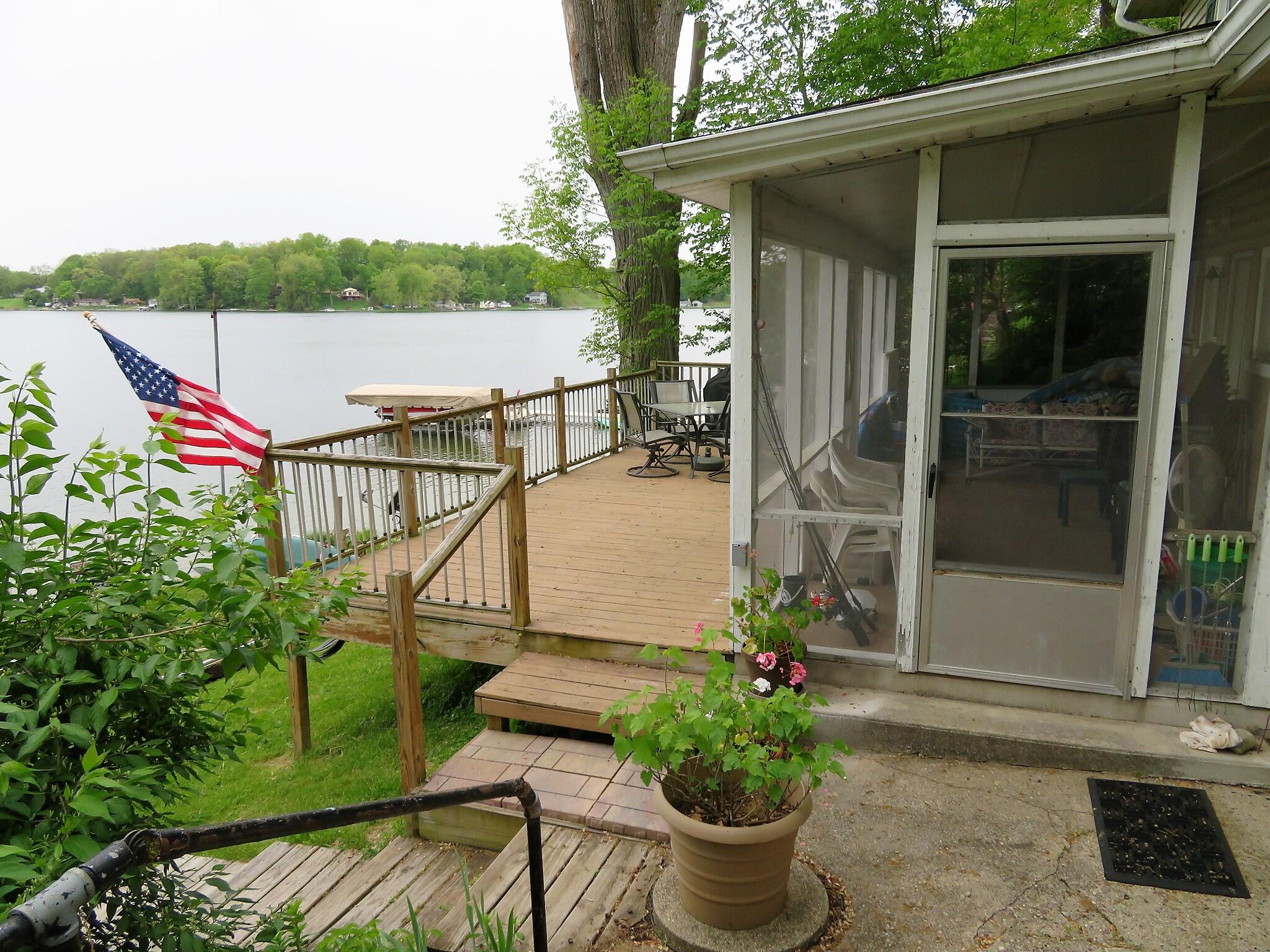 58448 East Clear Lake Road Three Rivers, MI 49093 - Photo 5 of 37 Deck
