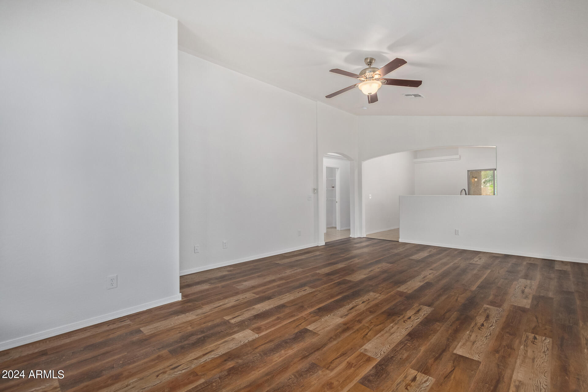 43214 West Cowpath Road Maricopa, AZ 85138 - Photo 8 of 34 12 - Cowpath