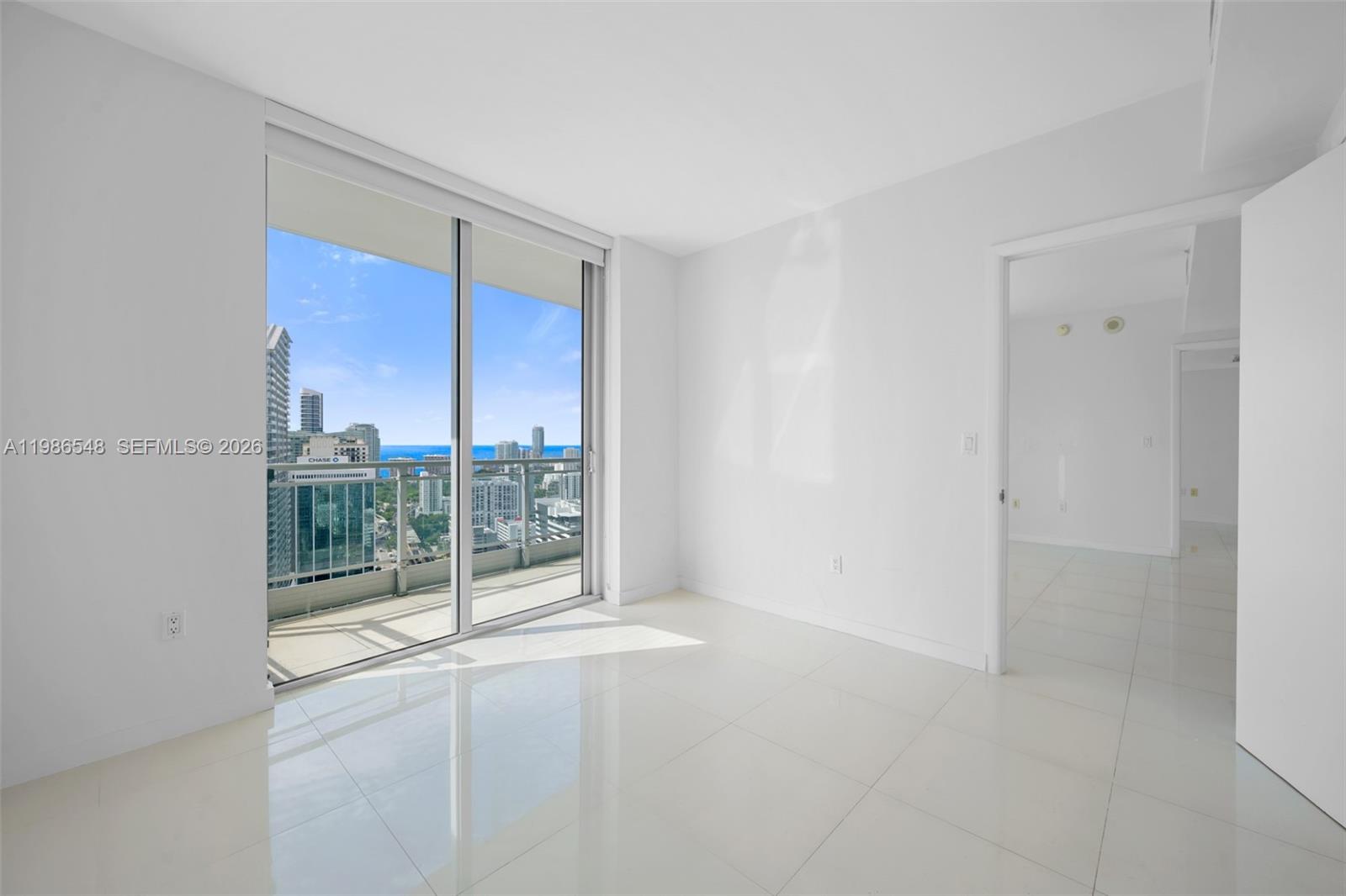92 Southwest 3rd Street, Unit 3902 Miami, FL 33130 - Photo 16 of 29