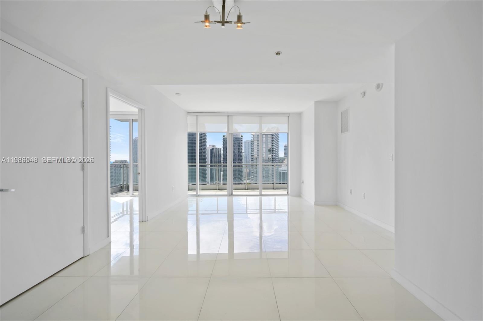 92 Southwest 3rd Street, Unit 3902 Miami, FL 33130 - Photo 2 of 29