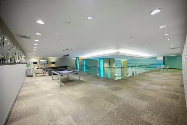 $4,200 | 92 Southwest 3rd Street, Unit 3902, Miami, FL 33130