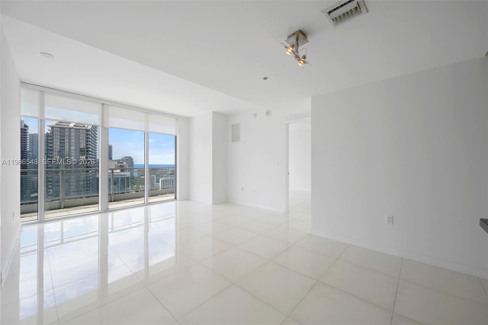 92 Southwest 3rd Street, Unit 3902 Miami, FL 33130 - Photo 3 of 29