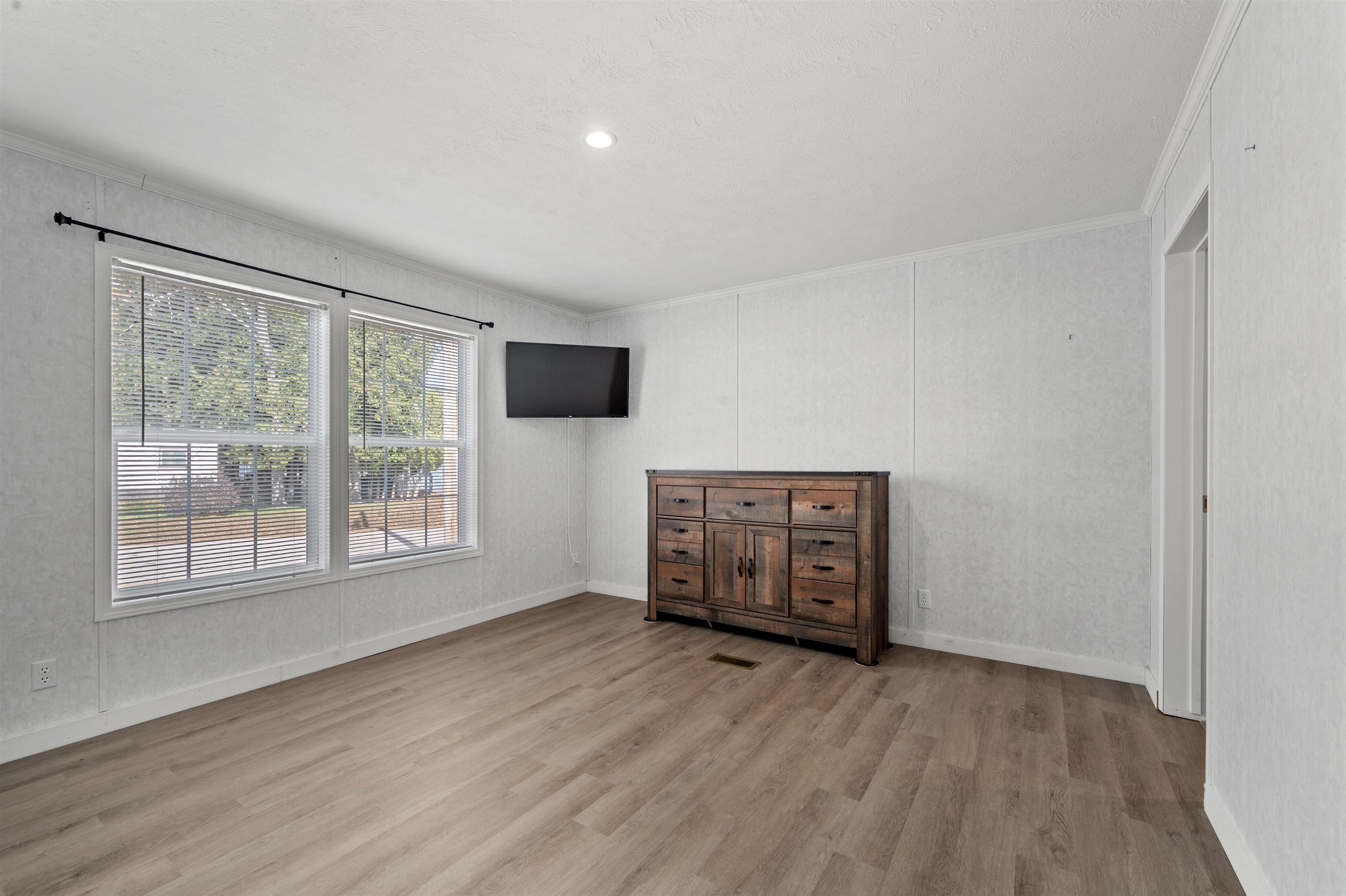 9 Aspen Road Tilton, NH 03276 - Photo 20 of 41