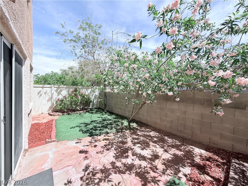 10516 Mojave Ridge Court Las Vegas, NV 89183 - Photo 16 of 18