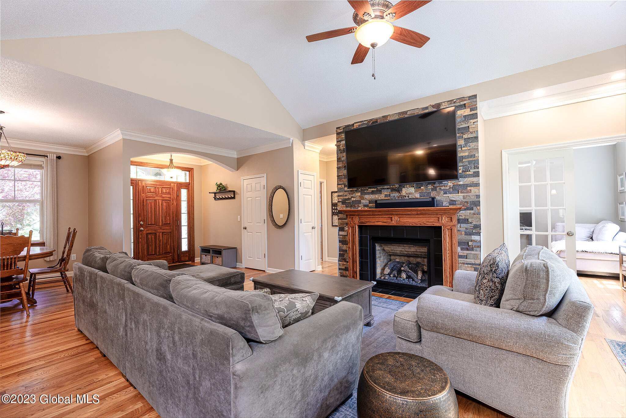 6214 Johnston Road Albany, NY 12203 - Photo 2 of 34 009-6214-Johnston-Rd