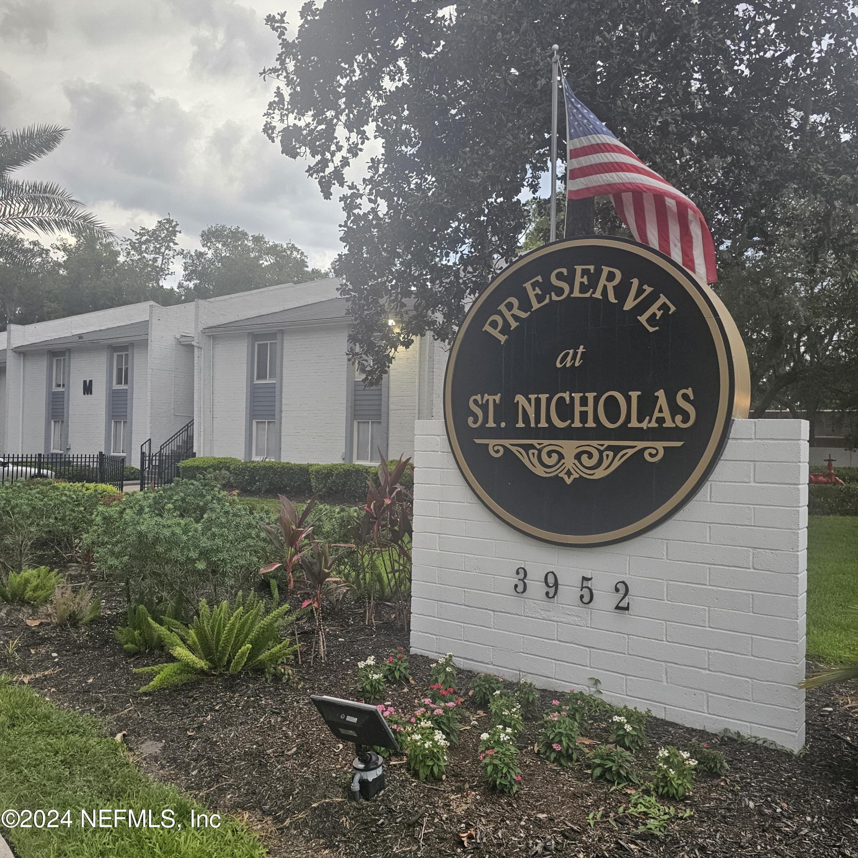 3952 Atlantic Boulevard, Unit J10 Jacksonville, FL 32207 - Photo 1 of 6 Complex Entrance