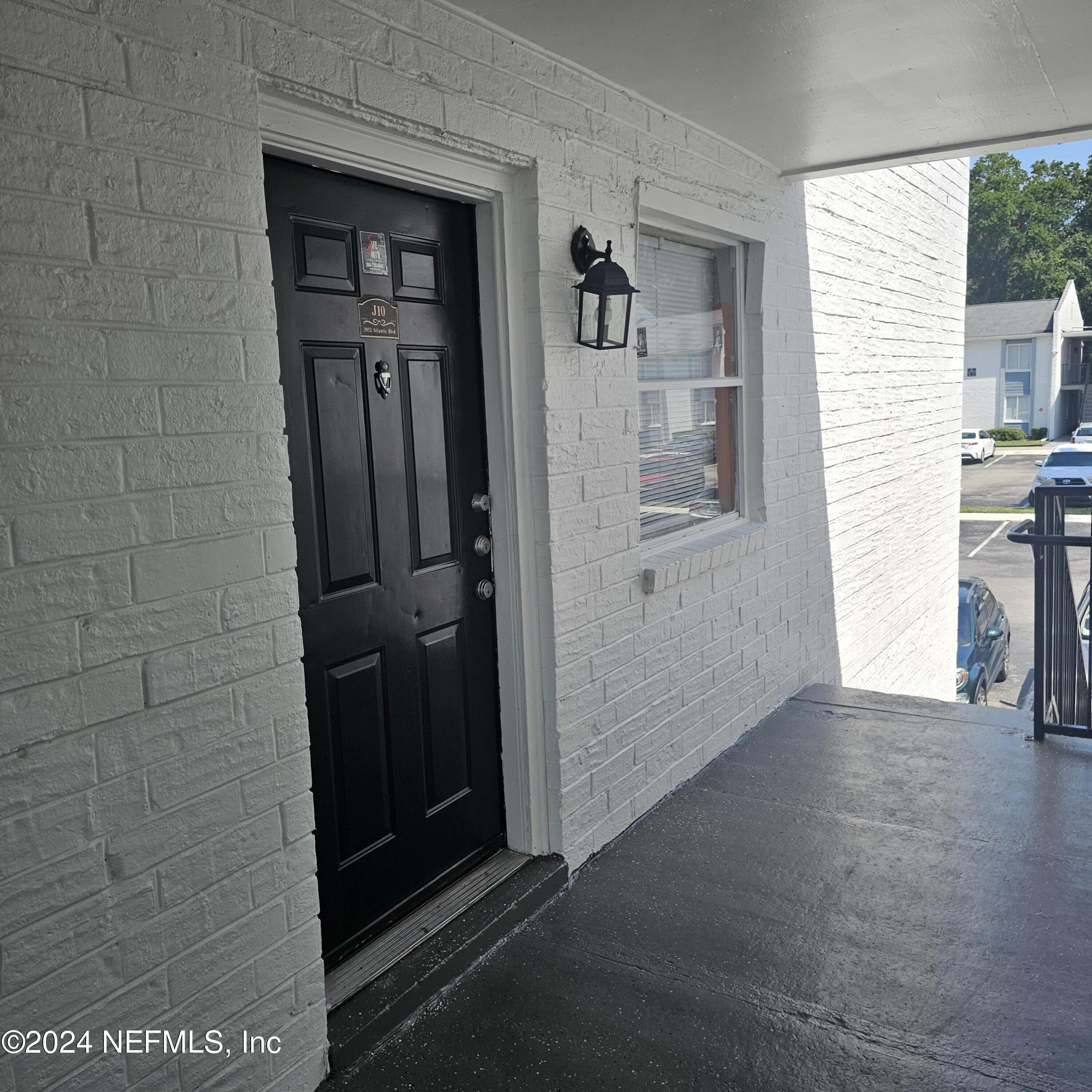3952 Atlantic Boulevard, Unit J10 Jacksonville, FL 32207 - Photo 4 of 6 Front Entrance