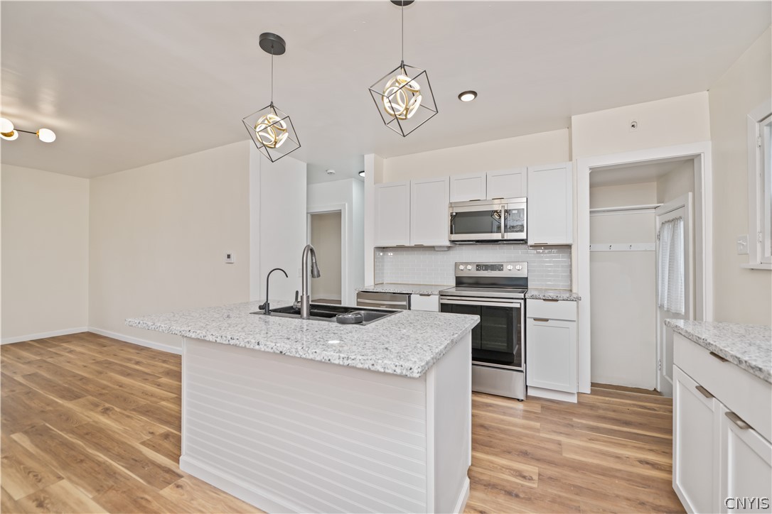 187 Walzer Road Irondequoit, NY 14622 - Photo 13 of 34