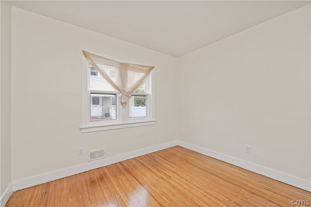 187 Walzer Road Irondequoit, NY 14622 - Photo 20 of 34