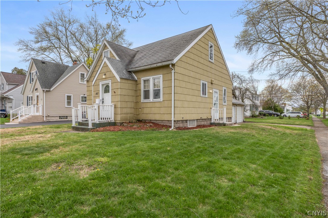 187 Walzer Road Irondequoit, NY 14622 - Photo 4 of 34