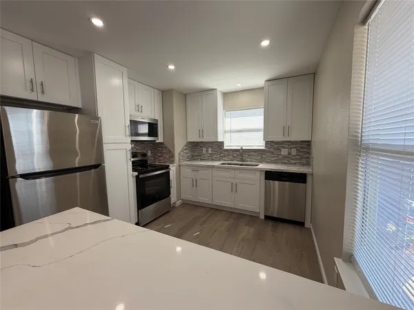 $1,195 | 3113 Arbor Street, Unit 4, Houston, TX 77004