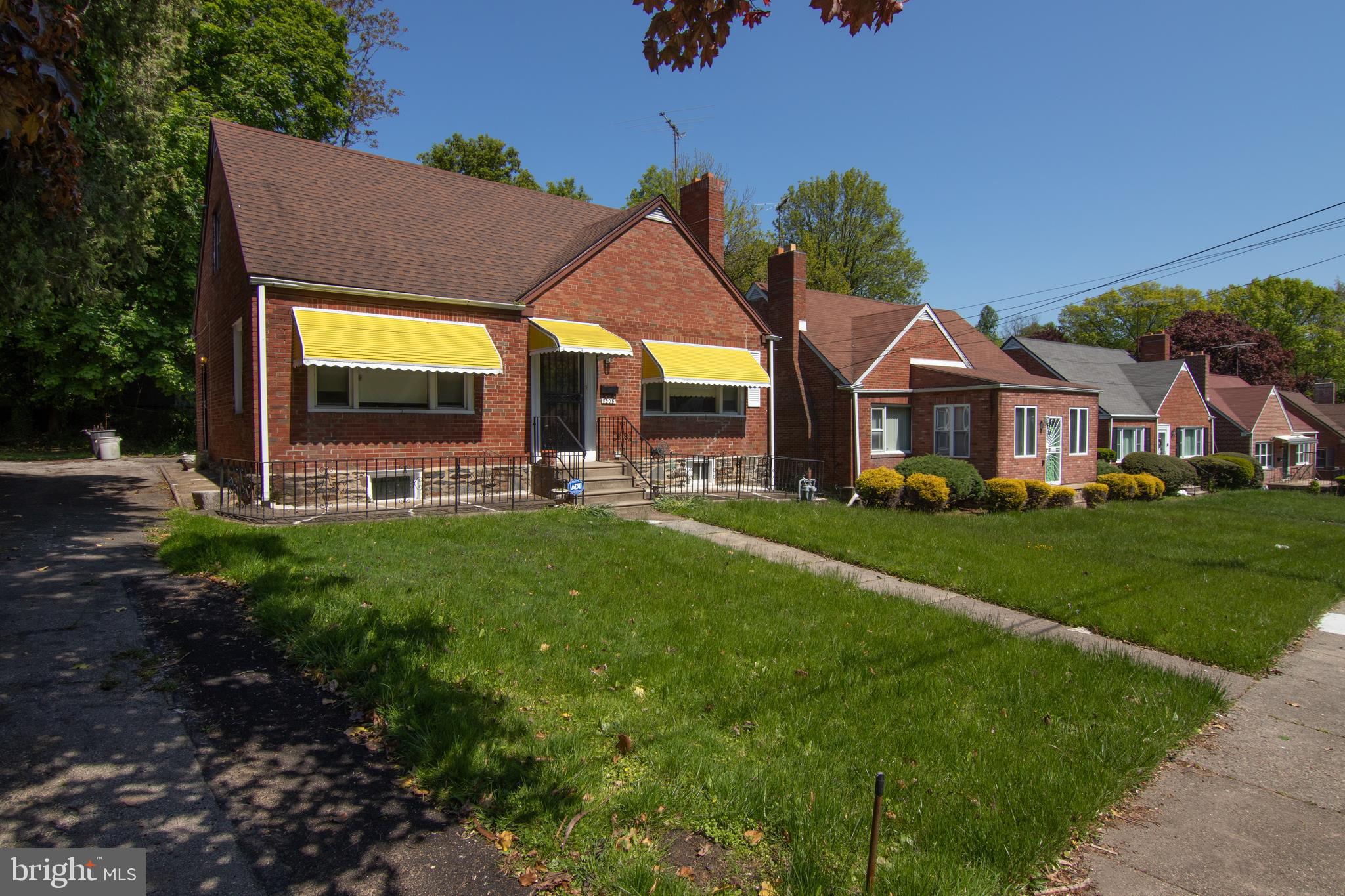 1305 Manor Road Lansdowne, PA 19050 - Photo 3 of 26