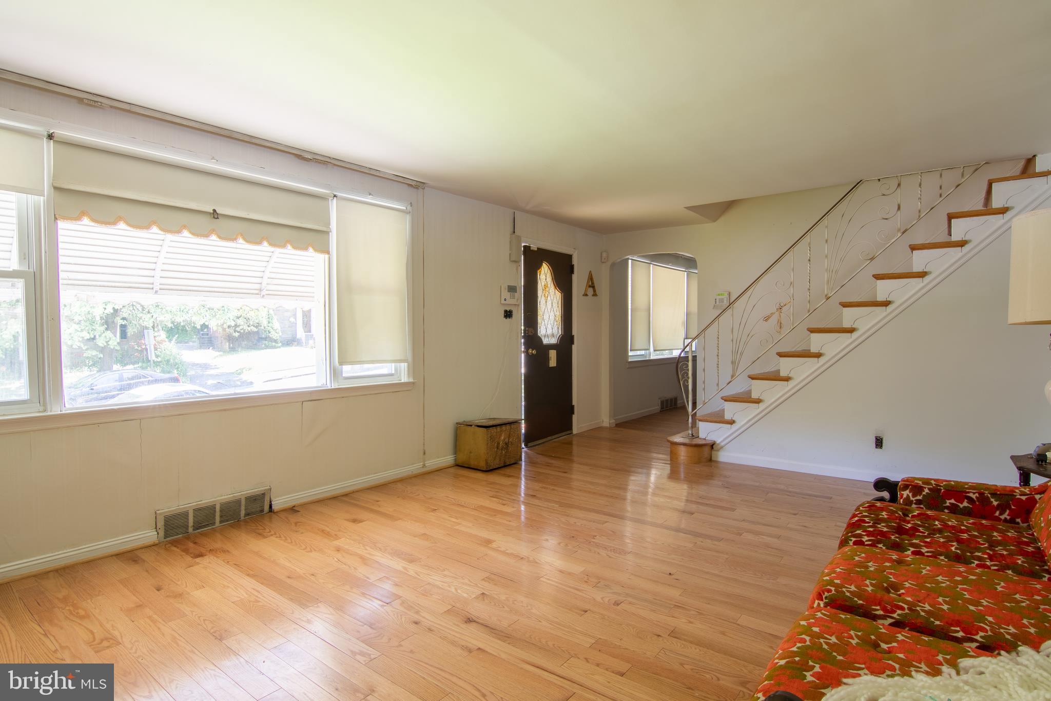 1305 Manor Road Lansdowne, PA 19050 - Photo 6 of 26