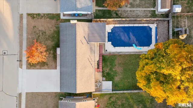 $264,900 | 1123 27th Avenue North, Clinton, IA 52732