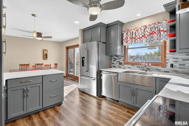 $264,900 | 1123 27th Avenue North, Clinton, IA 52732