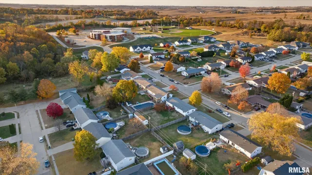 $264,900 | 1123 27th Avenue North, Clinton, IA 52732