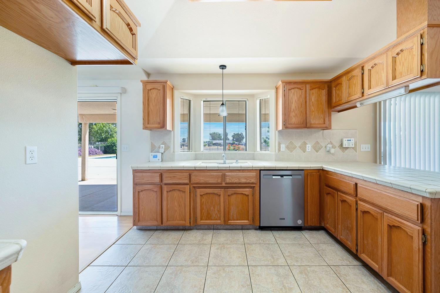 19729 Del Mar Road Madera, CA 93638 - Photo 11 of 67 Gallery Image 11