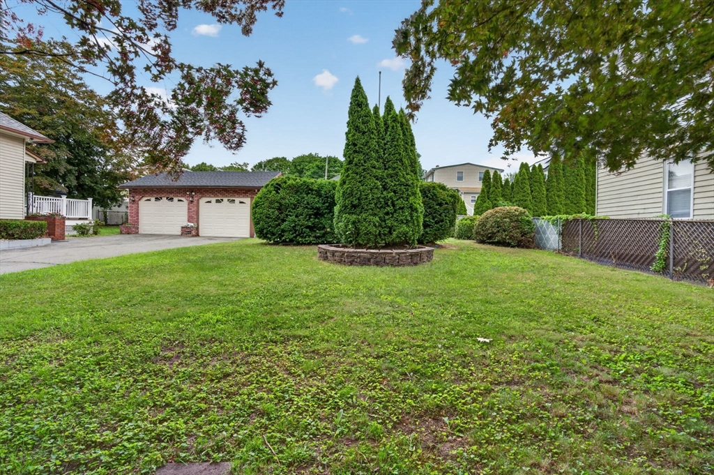 23 Hazel Street Methuen, MA 01844 - Photo 20 of 35