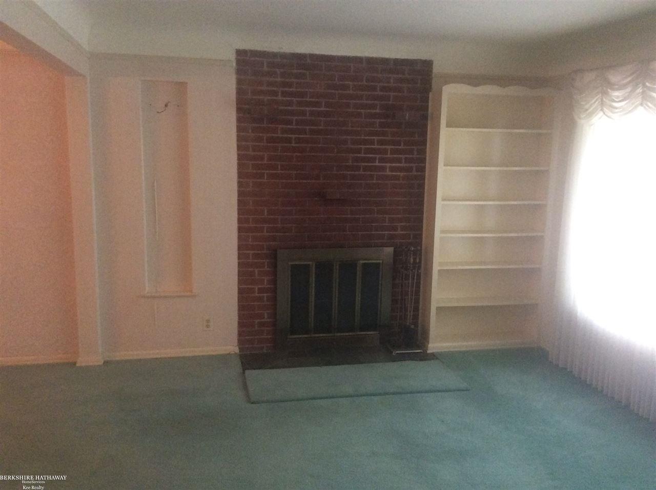 2140 Devonshire Road Bloomfield Hills, MI 48302 - Photo 13 of 24