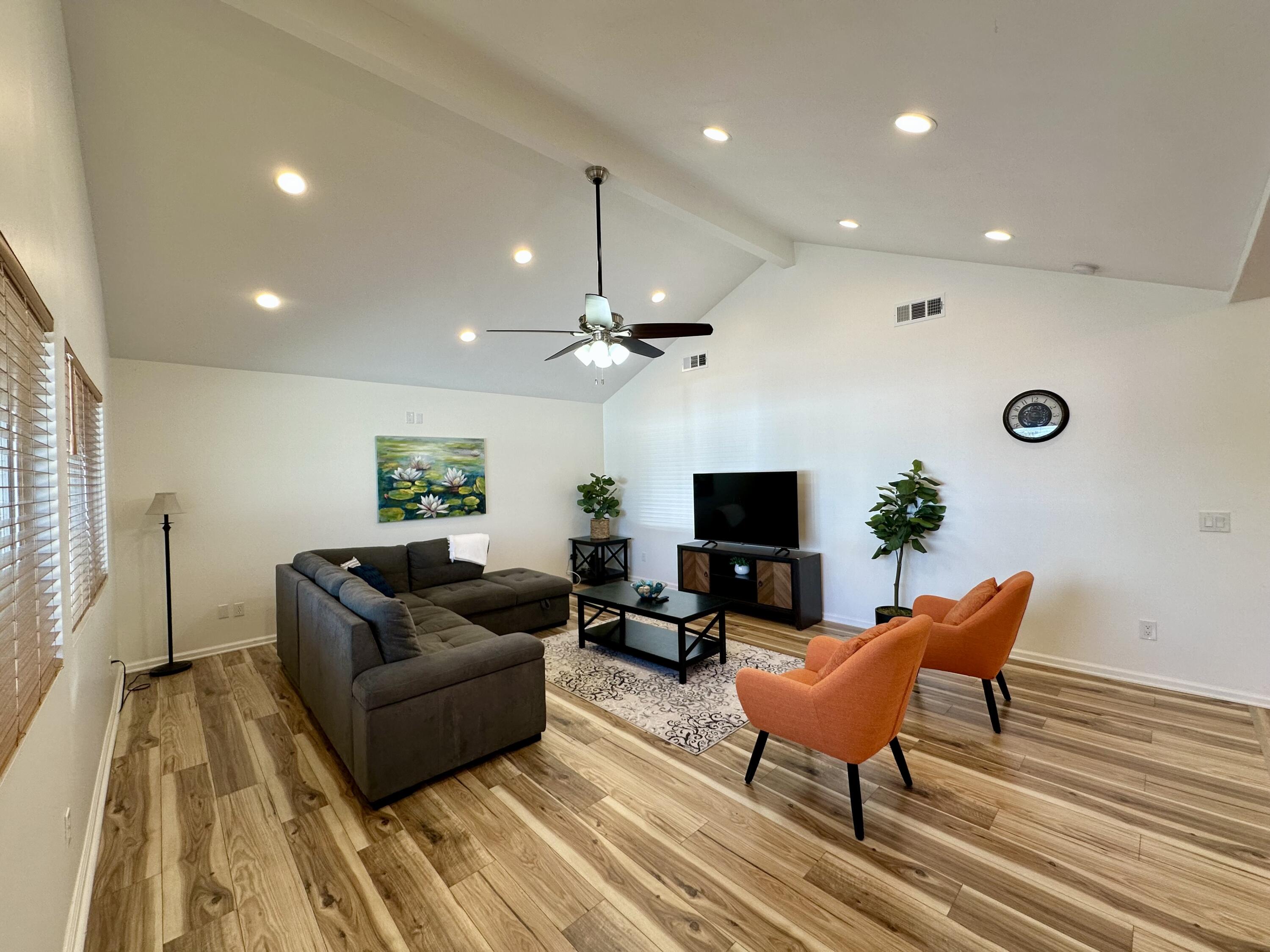 6427 Valley View Street Joshua Tree, CA 92252 - Photo 4 of 14 IMG_6871